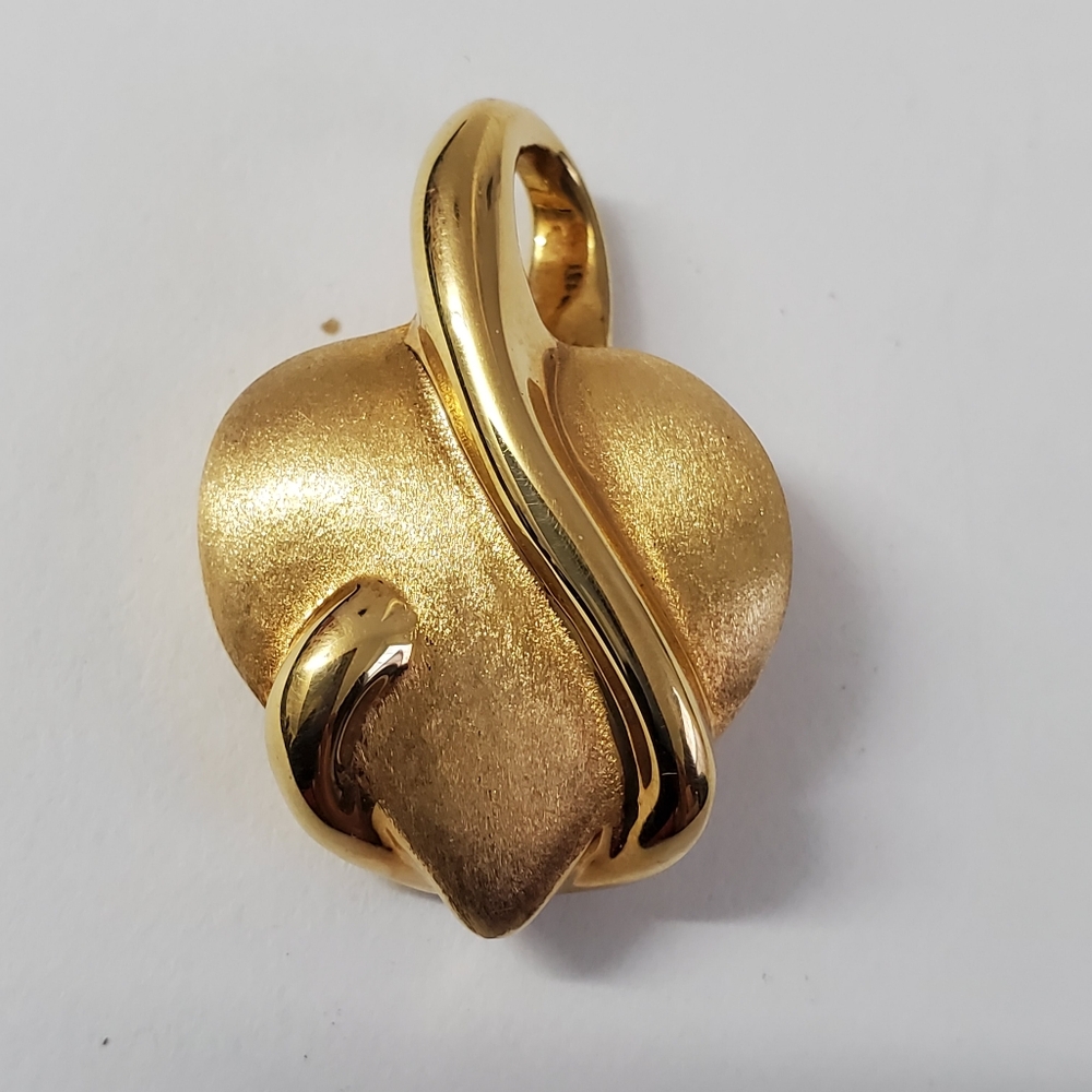 Rare 18K Italian Gold 'Puffed With Pride' Infinite Heart Pendant